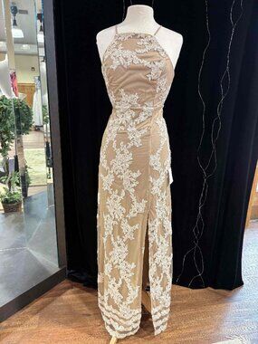 NWT Lulus Dazzled Up Champagne Embroidered Backless Maxi Dress Size M 6/8